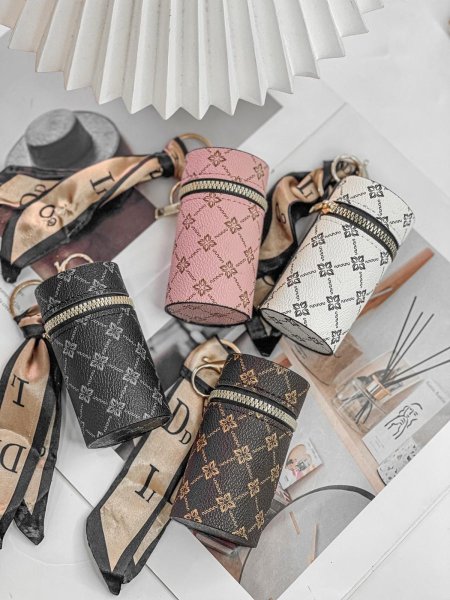 جزدان مع تعليقة