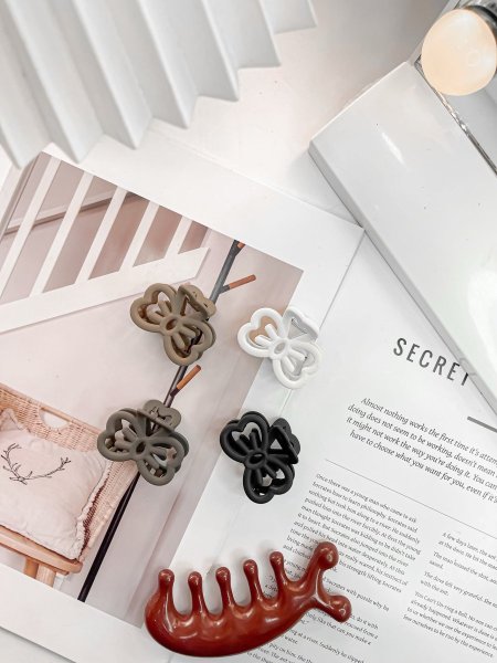 مشابك شعر 4 قطع