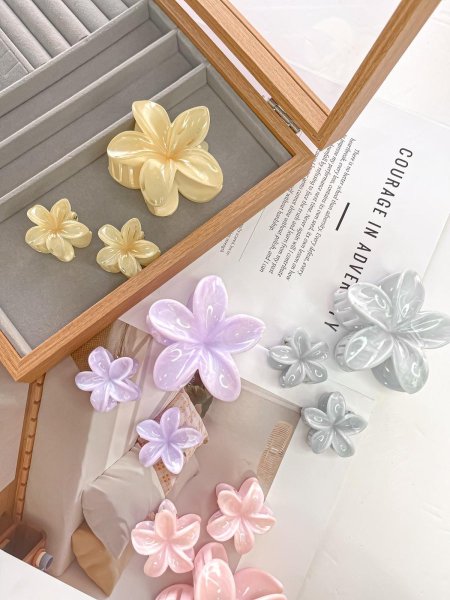 كرت مشبك الوردة 3 قطع