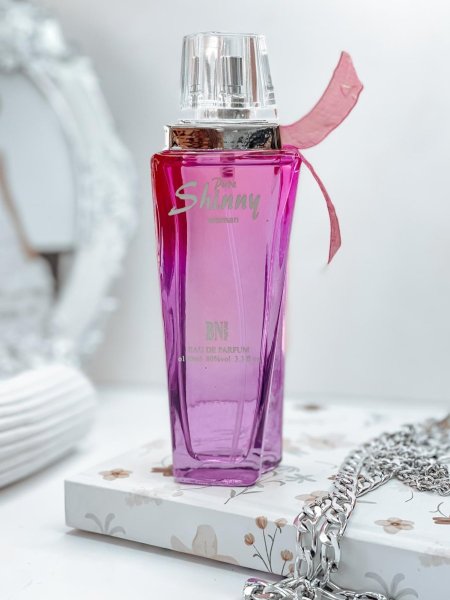 عطر ( pure shinny) Mays Rose