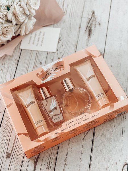 طقم عطر وكريم 