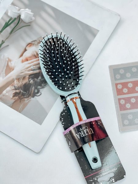 فرشاة شعر الترا