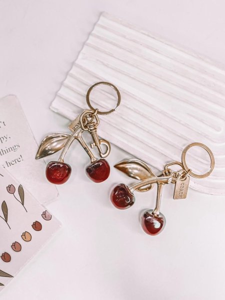 ميدالية الكرزة مع ختم