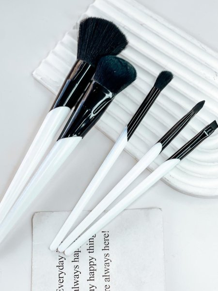 طقم فراشي للوجه LUXE COLLECTION