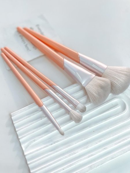 طقم فراشي للوجه LUXE COLLECTION