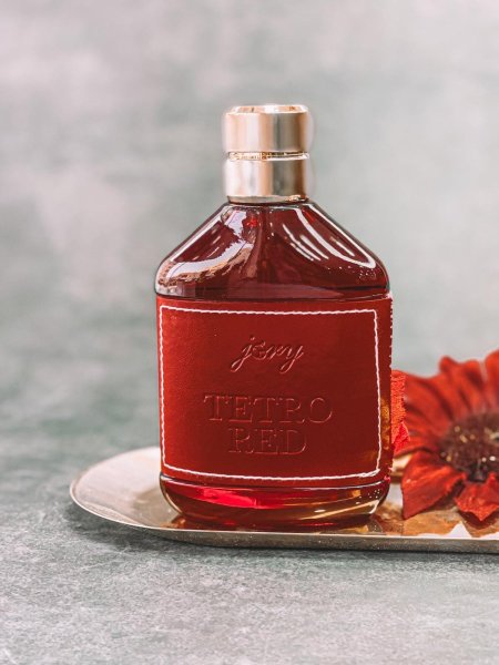عطر TETRO RED